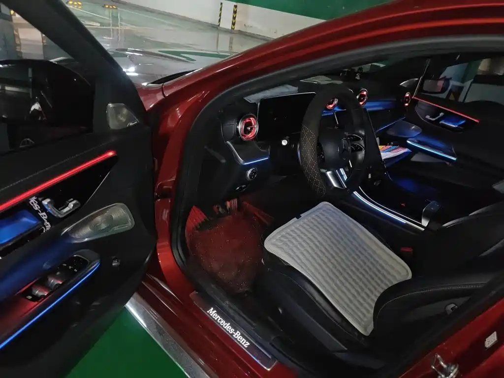 Mercedes-Benz C-Class — миниатюра 12