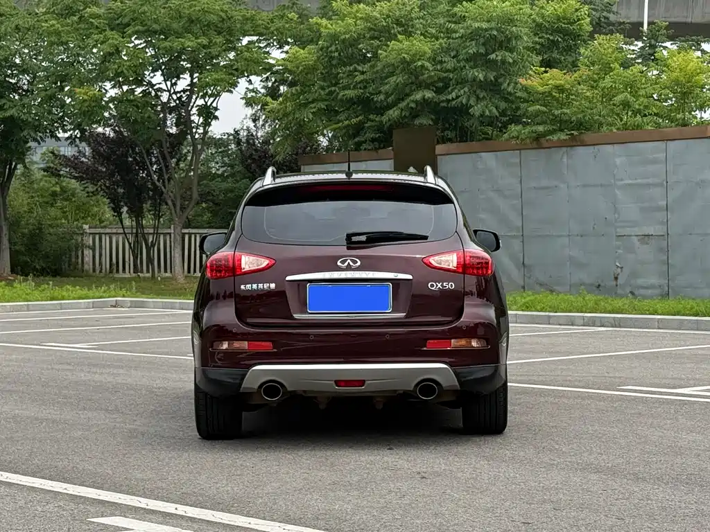 Infiniti QX50 2015 2.5L Enjoy