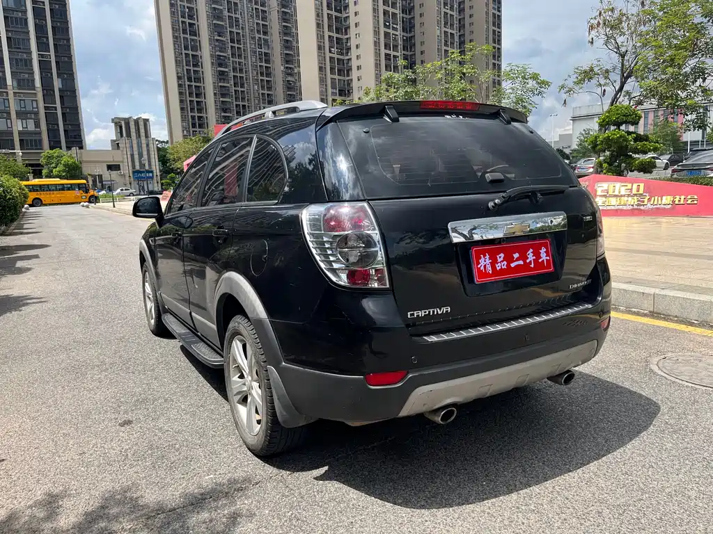 Chevrolet Captiva 2011 2.4 AT 5 мест Comfort