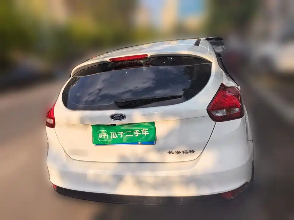 Ford Focus — миниатюра 7