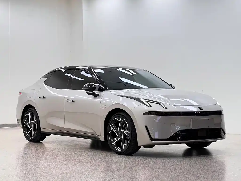 Lynk & Co 07 EM-P — миниатюра 3