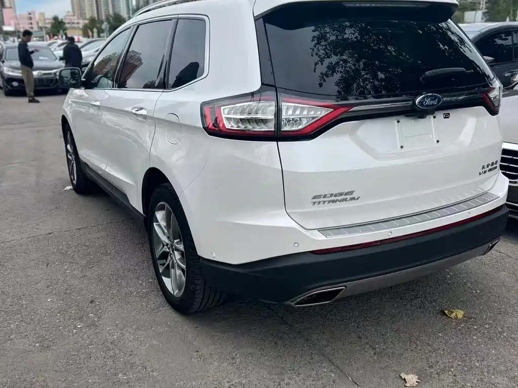 Ford Edge — миниатюра 3