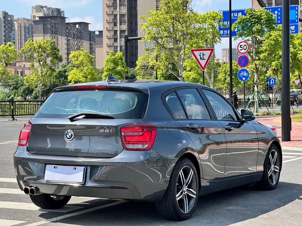 BMW 1 Series (Import) — миниатюра 11