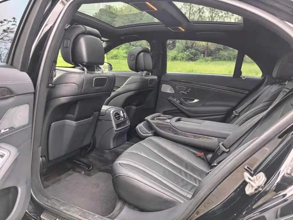 Mercedes-Benz S-Class — миниатюра 11