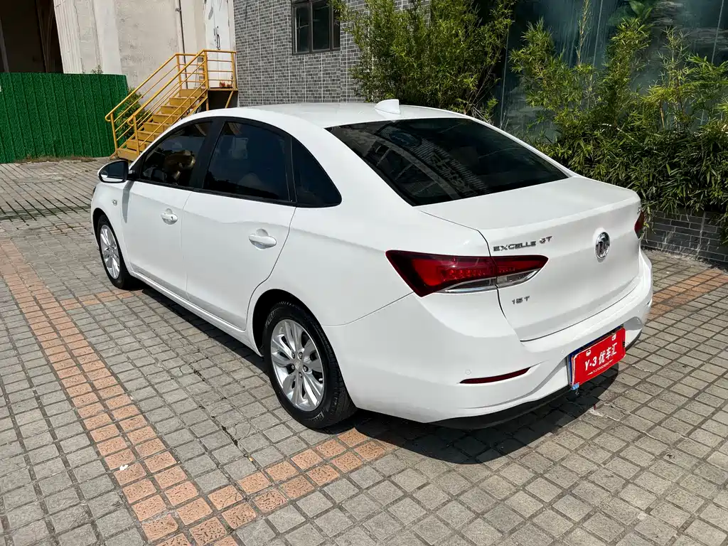 Buick Excelle — миниатюра 8