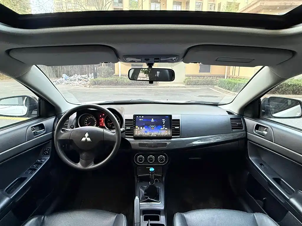 Mitsubishi Lancer EX — миниатюра 4
