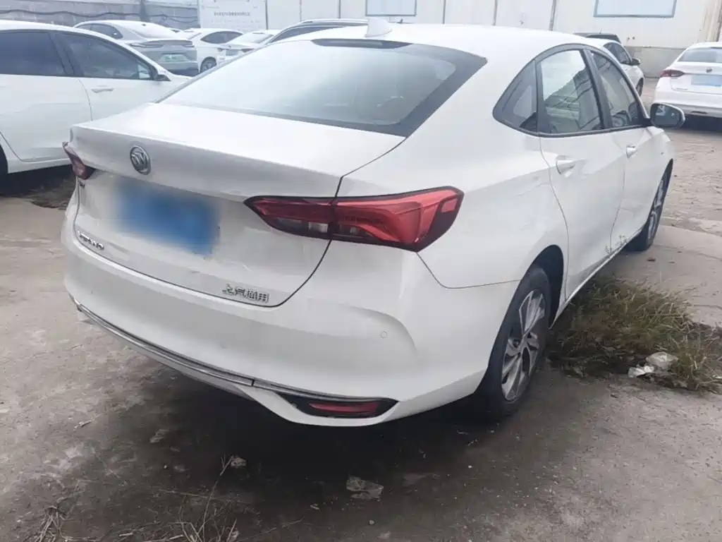 Buick Verano — миниатюра 7