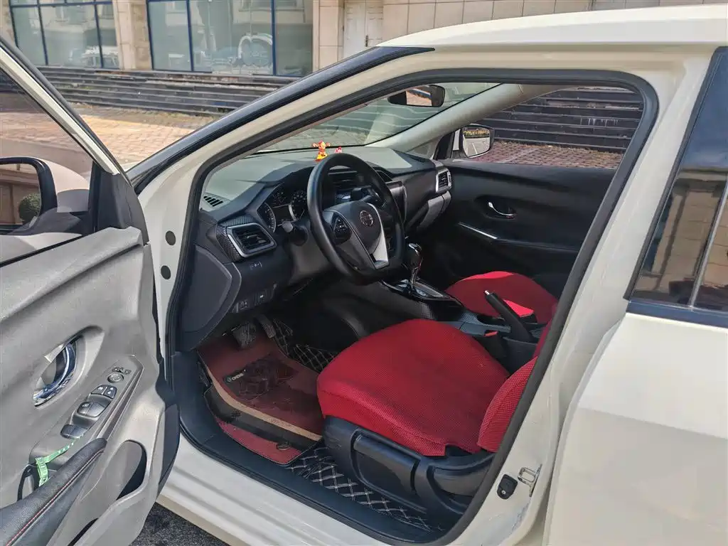 Nissan Bluebird — миниатюра 10