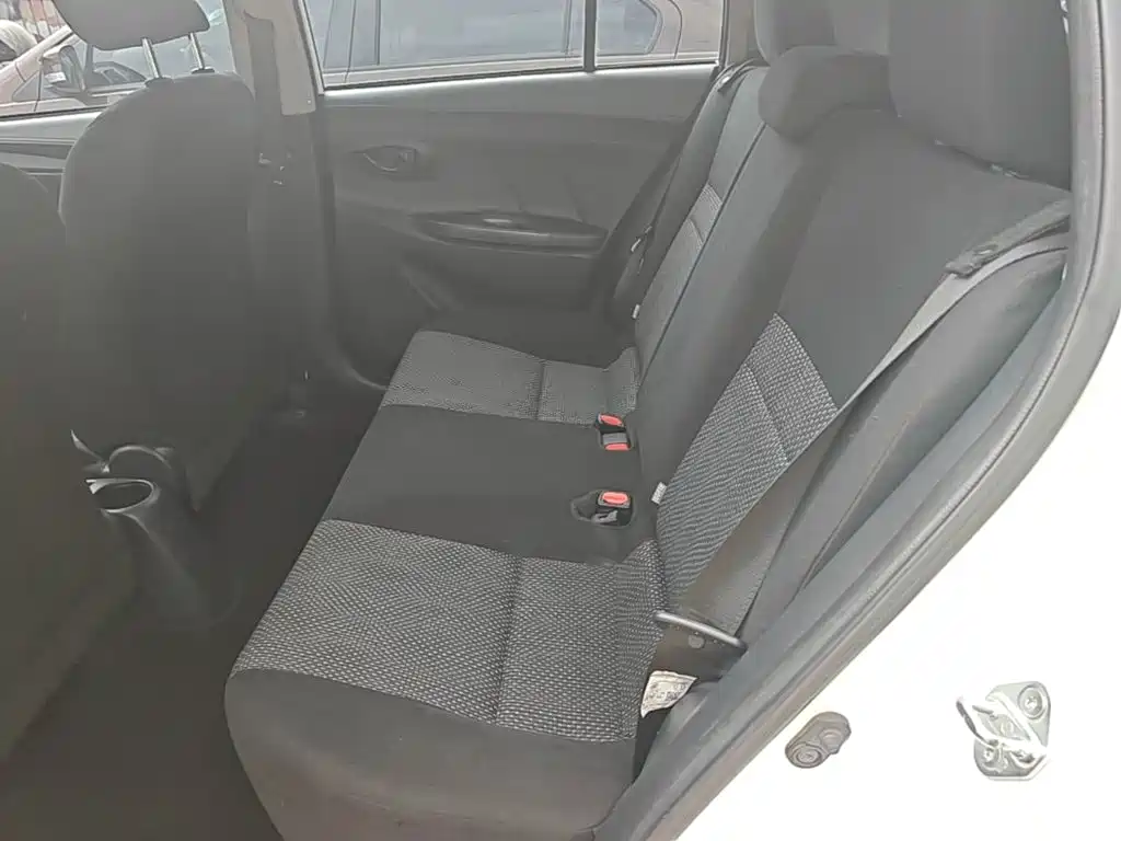 Toyota Vios FS — миниатюра 17