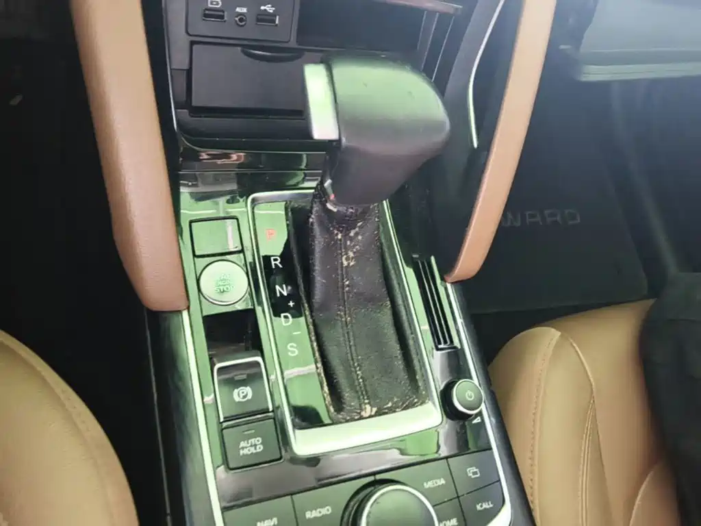 Borgward BX7 — миниатюра 19