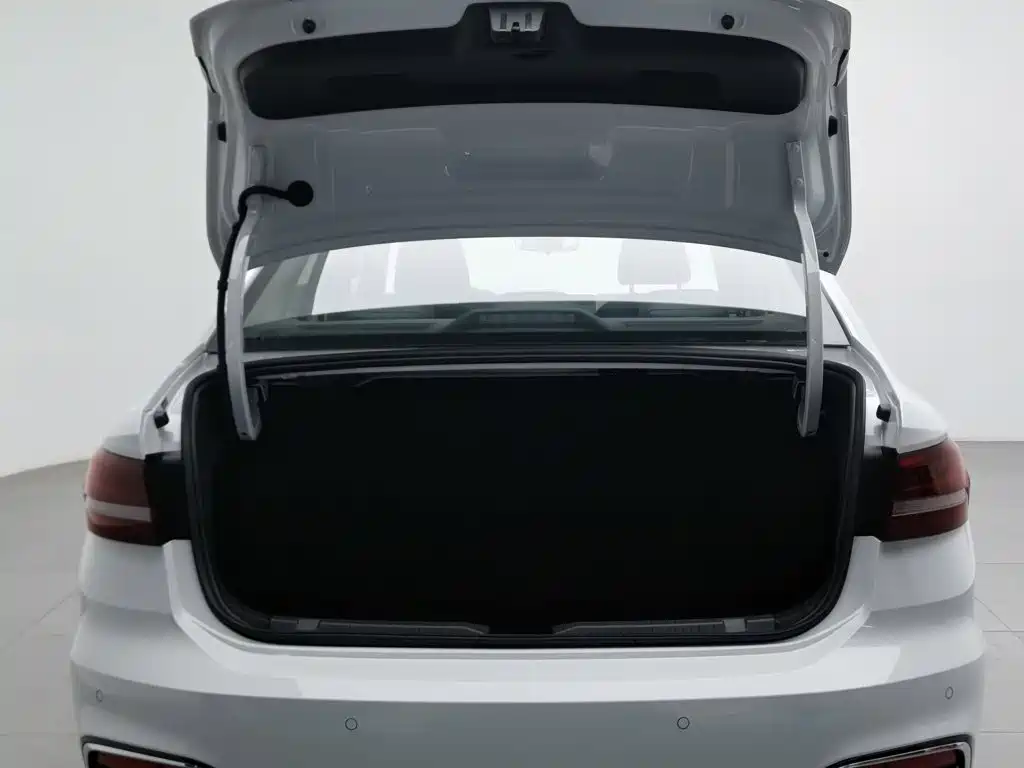 Volkswagen Lavida — миниатюра 16