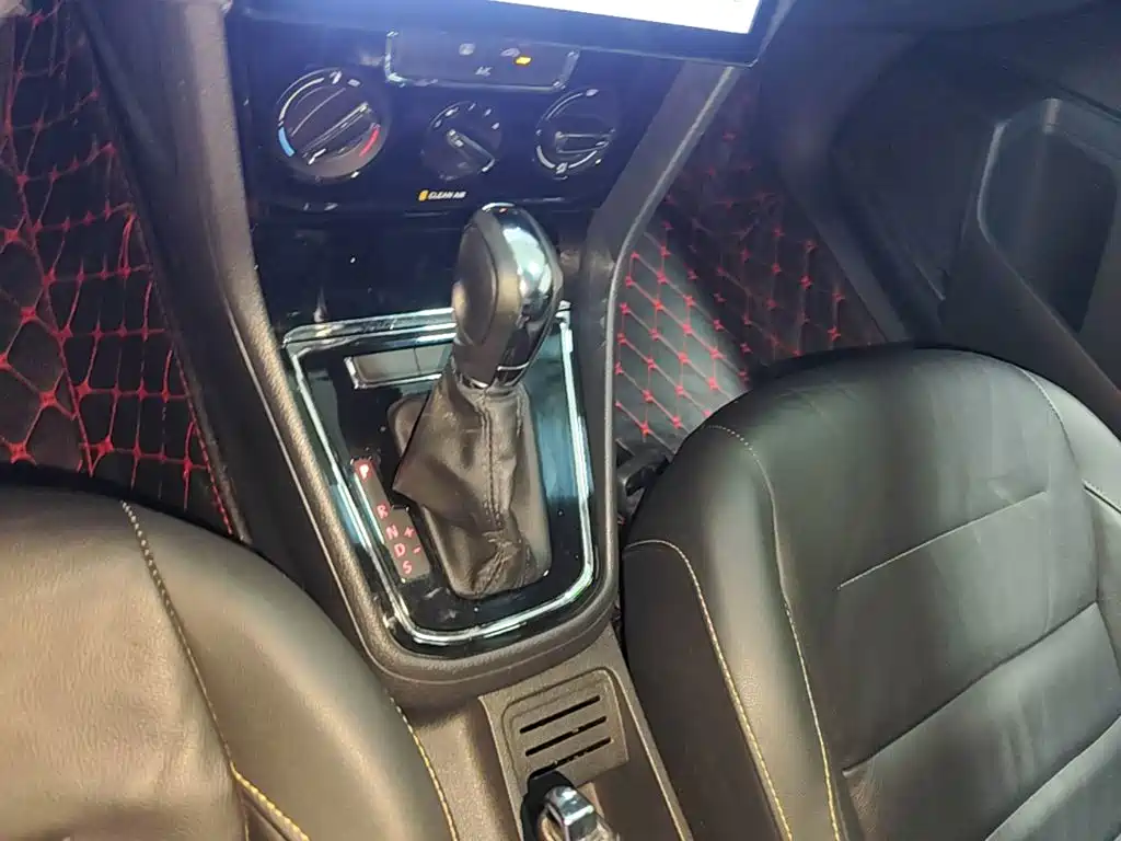Volkswagen Bora — миниатюра 14