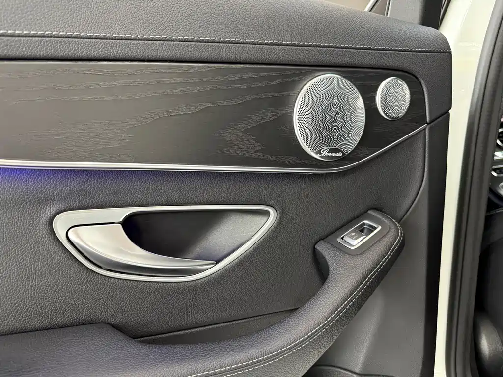 Mercedes-Benz C-Class — миниатюра 14