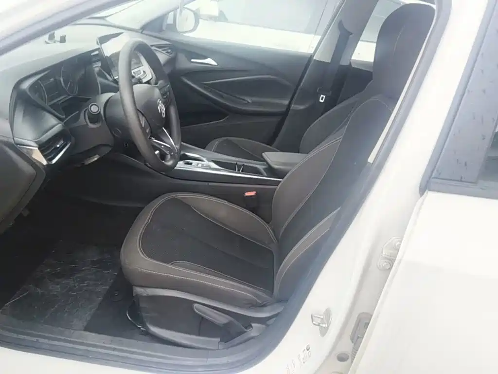 Buick Verano — миниатюра 15