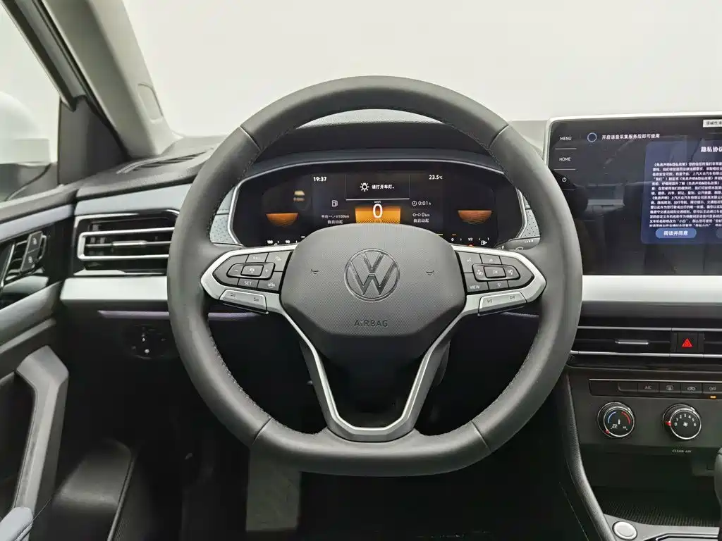 Volkswagen Lavida — миниатюра 11