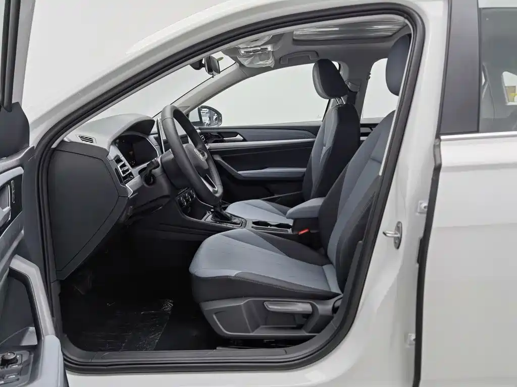 Volkswagen Lavida — миниатюра 10