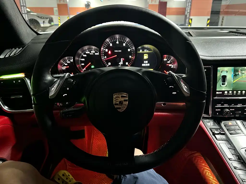 Porsche Panamera — миниатюра 11