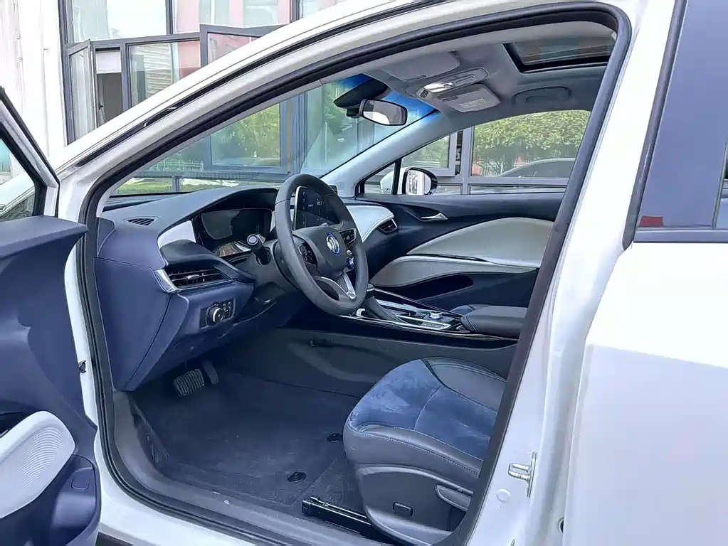 BUICK SLIGHTLY BLUE 6