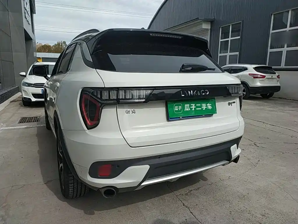 Lynk & Co 01 — миниатюра 5