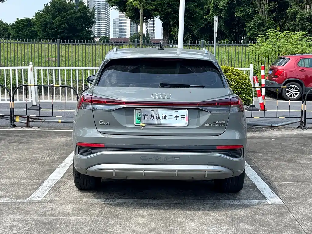 Audi Q4 e-tron — миниатюра 16