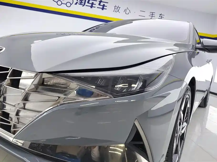 Hyundai Elantra 2021 240TGDi DCT LUX Luxury