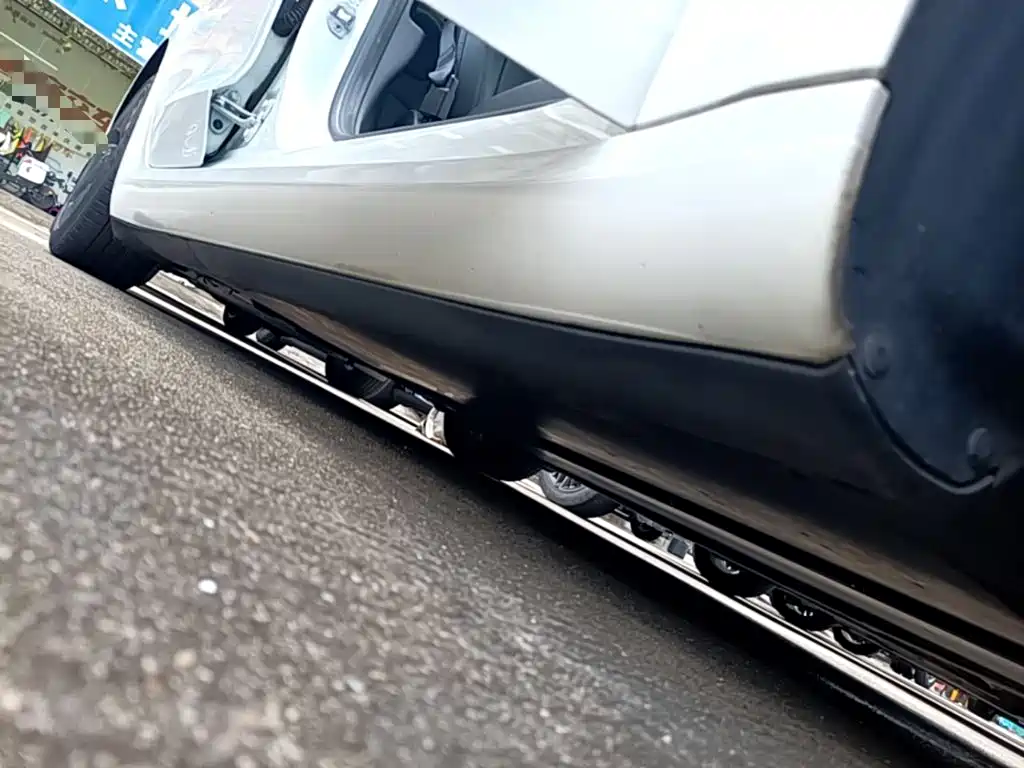 Tesla Model 3 — миниатюра 21