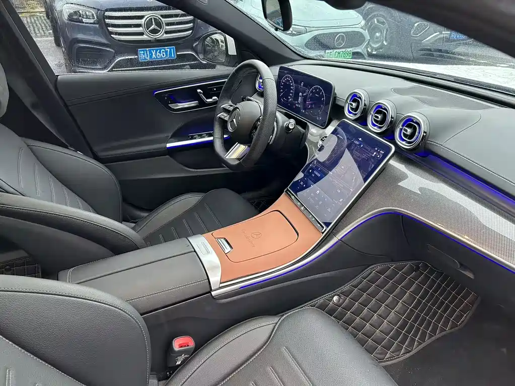 Mercedes-Benz C-Class — миниатюра 14