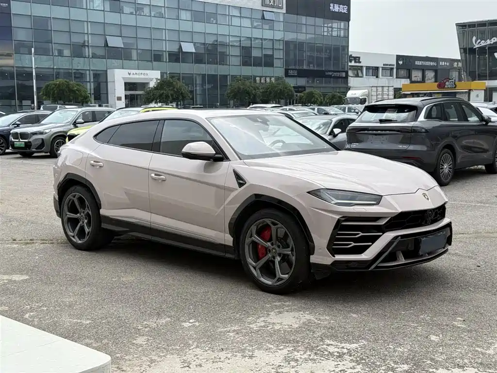 Lamborghini Urus 2018 4.0T V8
