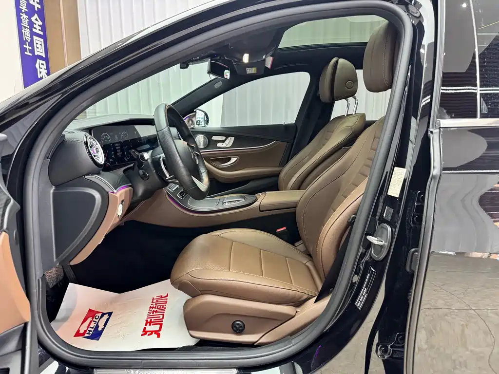 Mercedes-Benz E-Class — миниатюра 7