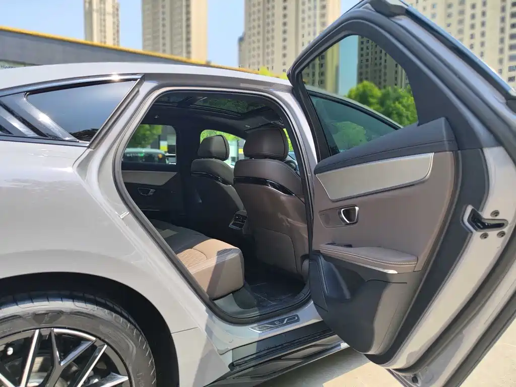 BYD Han 2025 DM-i Smart Drive 125KM