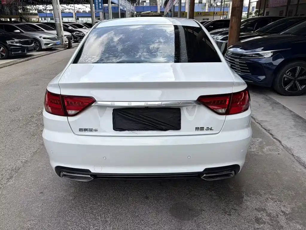 Geely Emgrand GL — миниатюра 12
