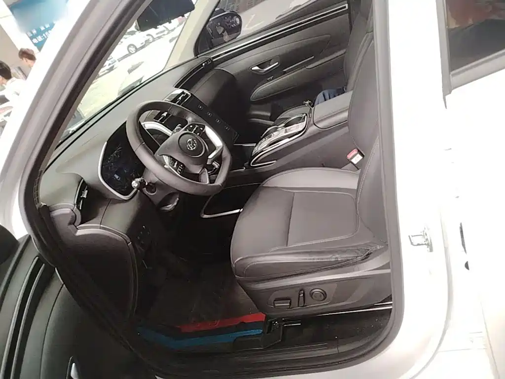 Hyundai Tucson — миниатюра 15