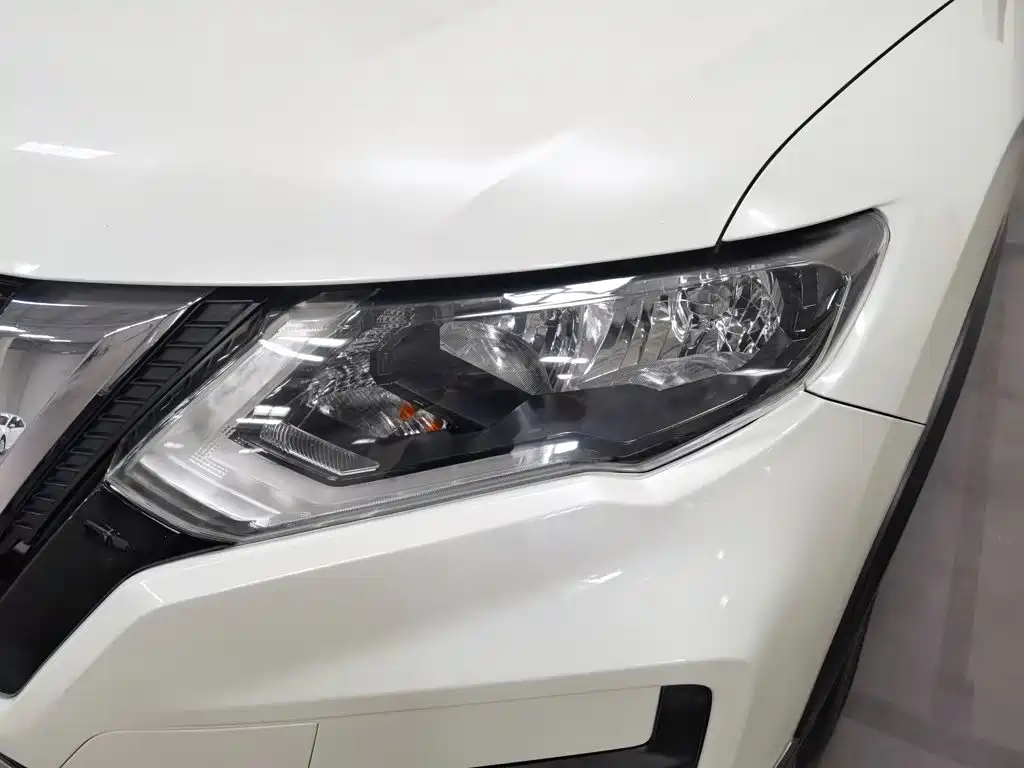 Nissan X-Trail — миниатюра 7