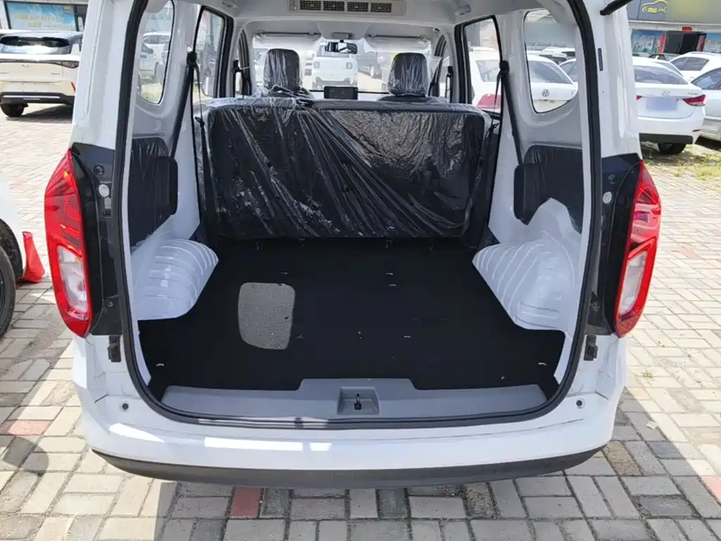 Wuling Hongguang EV — миниатюра 19