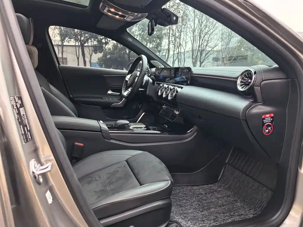 MERCEDES-BENZ A CLASS