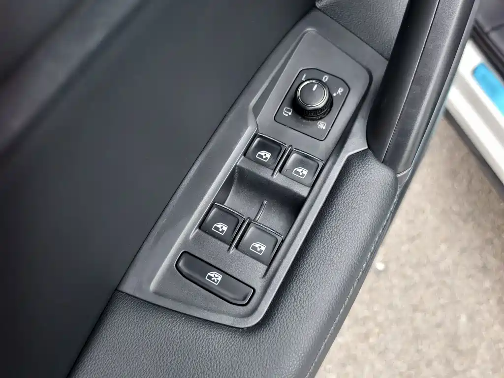 Volkswagen Tiguan L — миниатюра 10