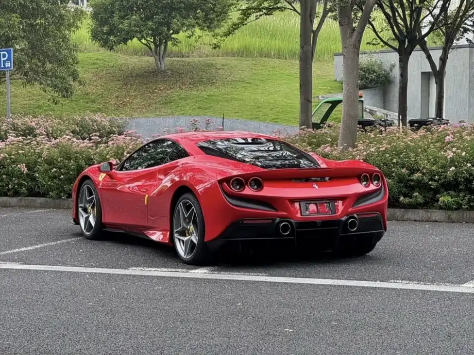 Ferrari F8 2019 Tributo 3.9T V8