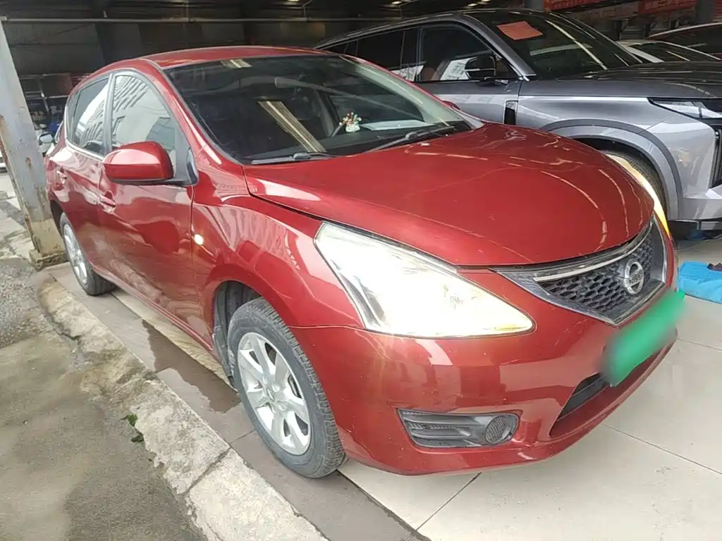 Nissan Tiida — миниатюра 4