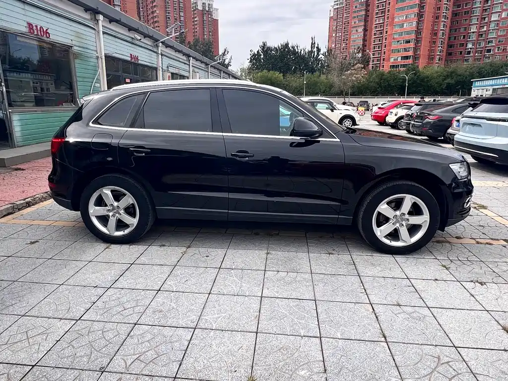 Audi Q5 — миниатюра 2