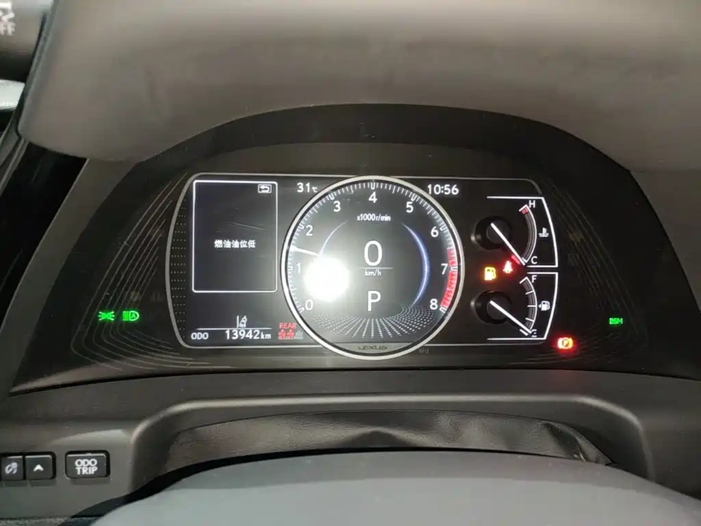 Lexus ES — миниатюра 12