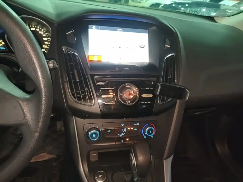 Ford Focus — миниатюра 13