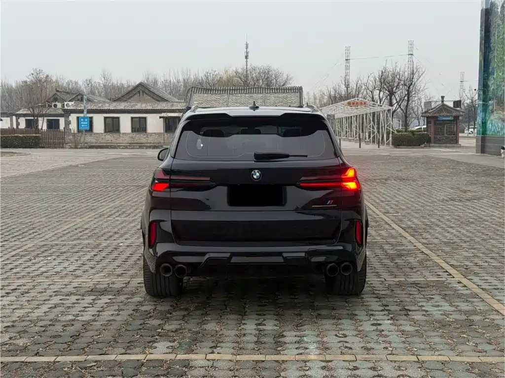 BMW X5 M