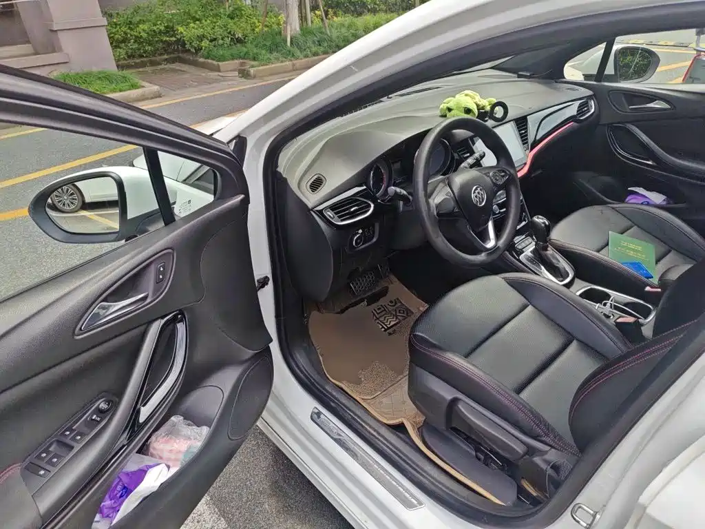 Buick Verano — миниатюра 17