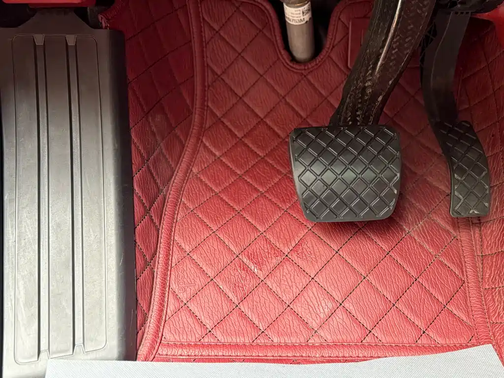 Porsche Macan — миниатюра 18
