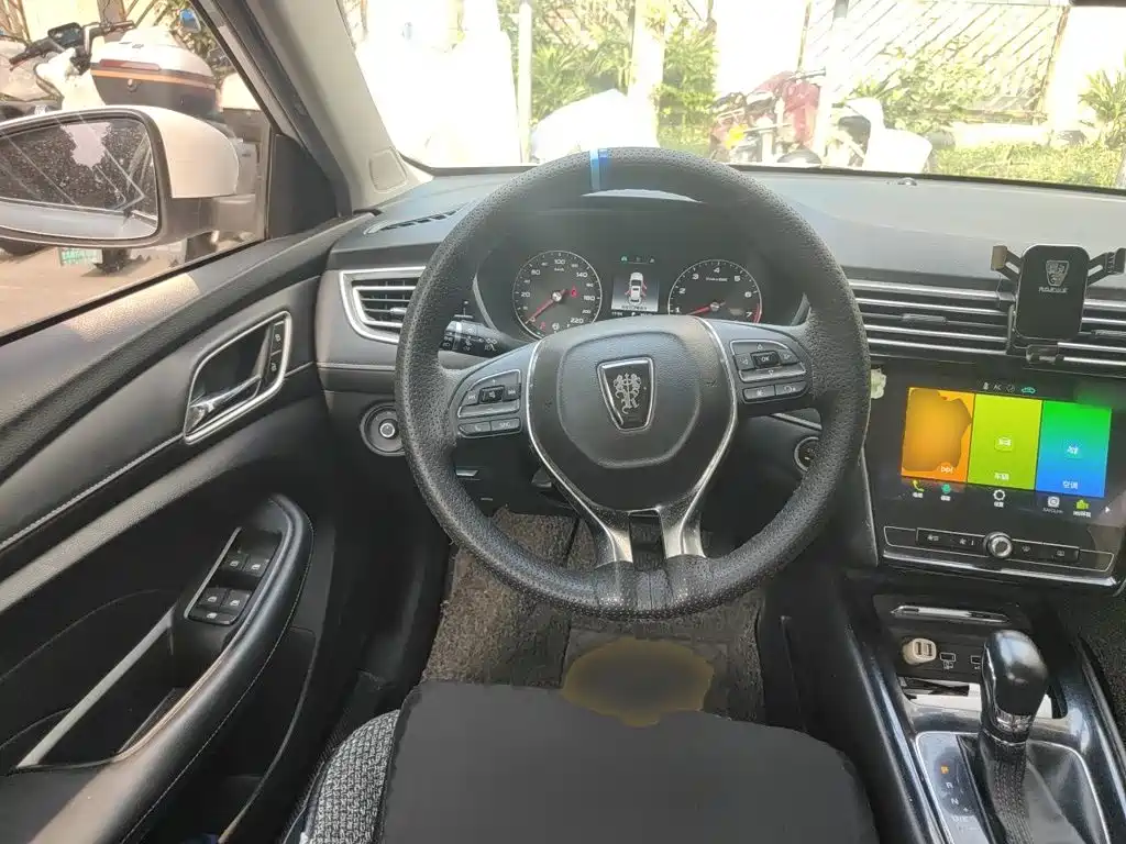 Roewe i5 — миниатюра 6