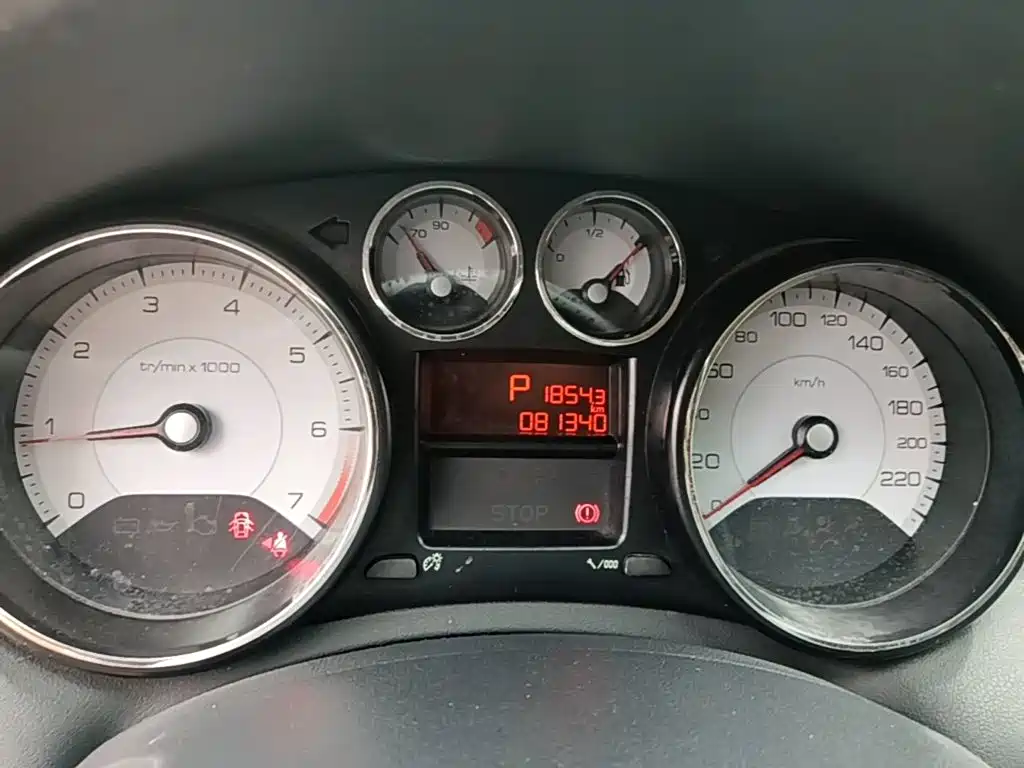 Peugeot 308 — миниатюра 12