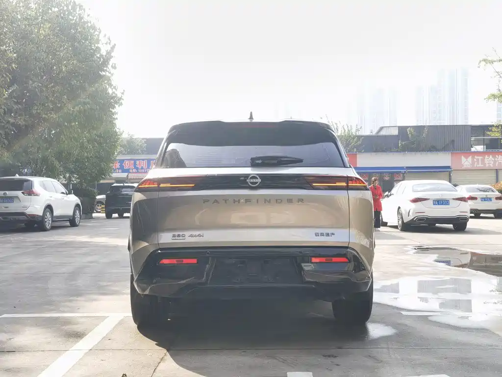 Nissan Teramont — миниатюра 9