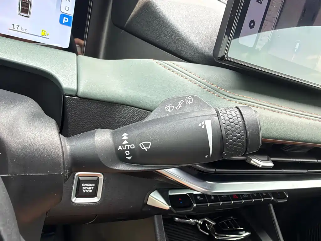 Geely Haoyue L — миниатюра 28