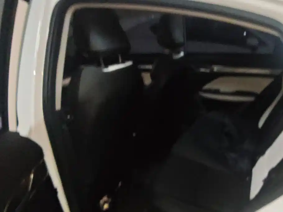 Geely Emgrand L — миниатюра 11