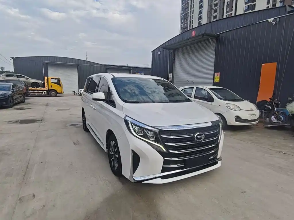 GAC TRUMPCHI M8
